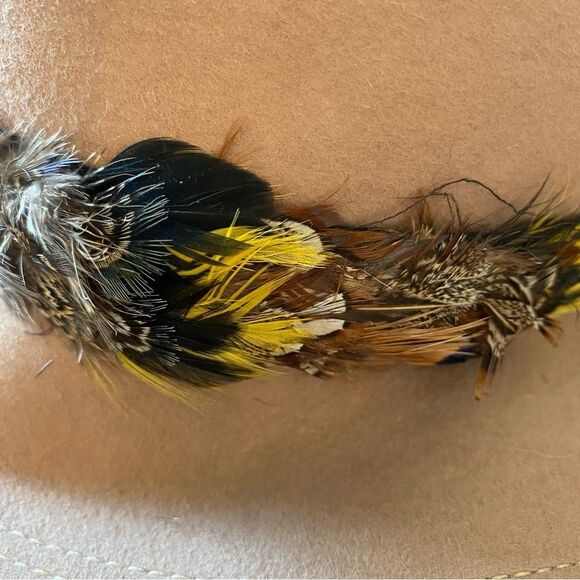 Georgette vintage hat made of finest fur felt with feather band (BT4-I3) - Picture 4 of 7